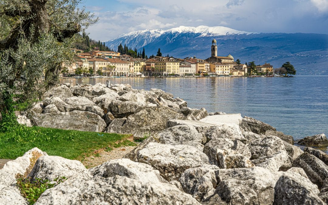 How to Use Qualsiasi in Italian