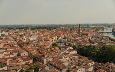 Modal Verbs in Italian: How to Use Dovere, Potere and Volere